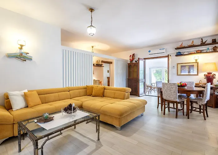 Casa de Férias Lu Nibbaru Di Portobello By Interhome *